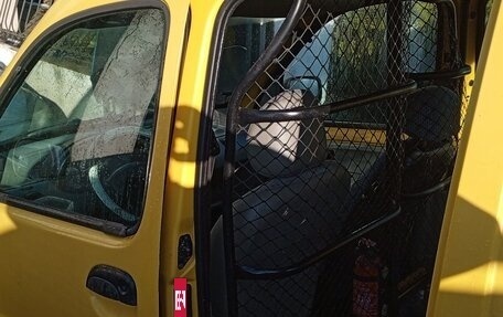 Renault Kangoo II рестайлинг, 2002 год, 199 000 рублей, 7 фотография