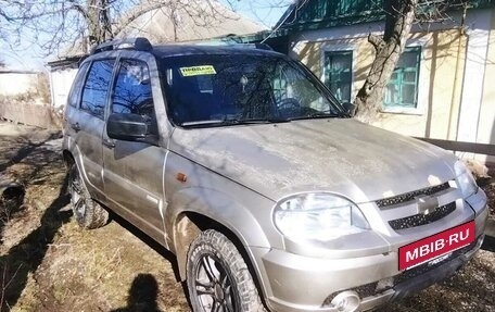 Chevrolet Niva I рестайлинг, 2005 год, 590 000 рублей, 9 фотография