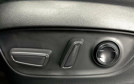 Toyota RAV4, 2024 год, 4 050 000 рублей, 26 фотография