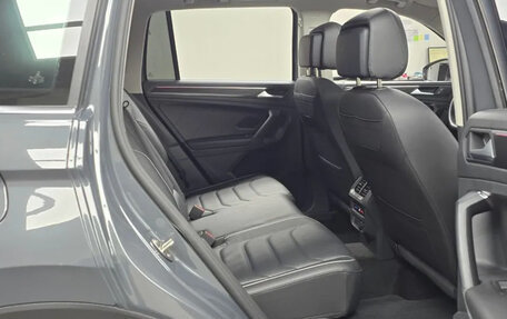 Volkswagen Tiguan II, 2023 год, 3 150 000 рублей, 12 фотография