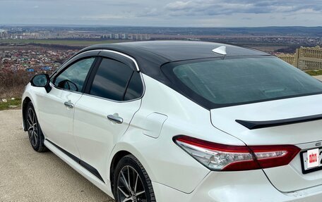 Toyota Camry, 2021 год, 2 600 000 рублей, 6 фотография