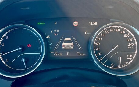 Toyota Camry, 2021 год, 2 600 000 рублей, 15 фотография