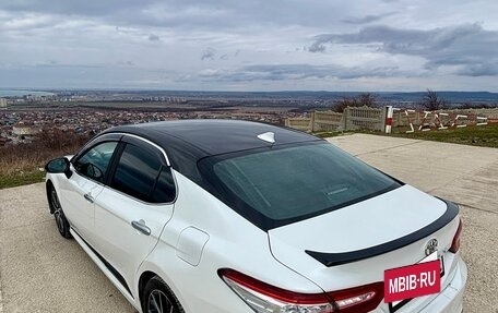 Toyota Camry, 2021 год, 2 600 000 рублей, 7 фотография