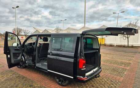 Volkswagen Multivan T6 рестайлинг, 2022 год, 5 750 000 рублей, 3 фотография