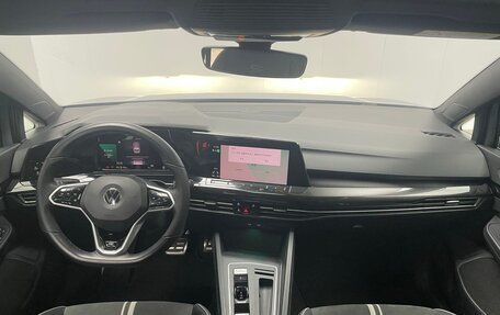 Volkswagen Golf VIII, 2022 год, 2 460 000 рублей, 4 фотография