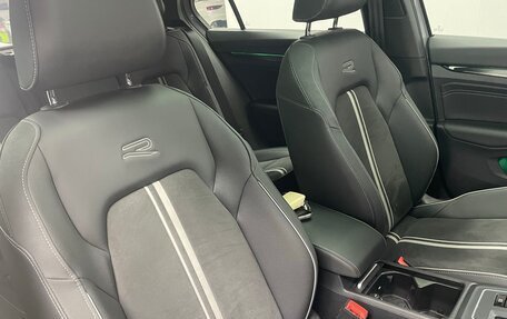 Volkswagen Golf VIII, 2022 год, 2 460 000 рублей, 16 фотография