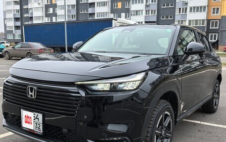 Honda Vezel, 2024 год, 2 960 000 рублей, 1 фотография