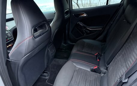 Mercedes-Benz GLA, 2016 год, 3 700 000 рублей, 21 фотография