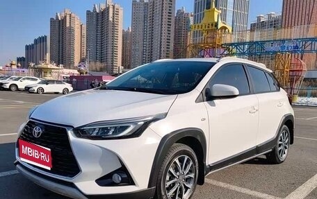 Toyota Yaris XP150 рестайлинг, 2022 год, 1 600 000 рублей, 1 фотография