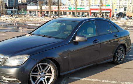 Mercedes-Benz C-Класс, 2010 год, 890 000 рублей, 11 фотография