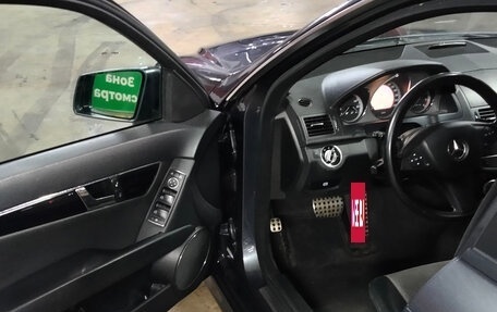 Mercedes-Benz C-Класс, 2010 год, 890 000 рублей, 4 фотография