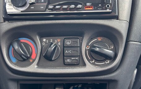 Nissan Almera, 2005 год, 217 000 рублей, 12 фотография