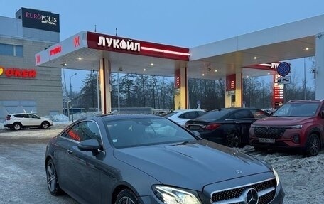 Mercedes-Benz E-Класс, 2019 год, 3 999 000 рублей, 3 фотография