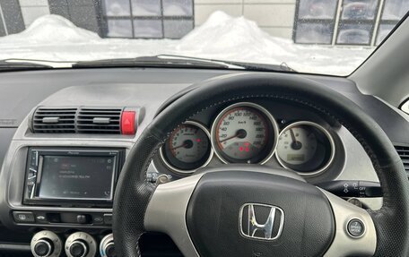 Honda Jazz I рестайлинг, 2004 год, 390 000 рублей, 3 фотография