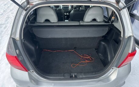 Honda Jazz I рестайлинг, 2004 год, 390 000 рублей, 6 фотография