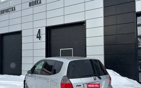Honda Jazz I рестайлинг, 2004 год, 390 000 рублей, 2 фотография