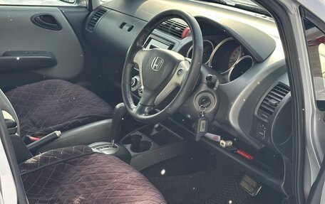 Honda Jazz I рестайлинг, 2004 год, 390 000 рублей, 8 фотография