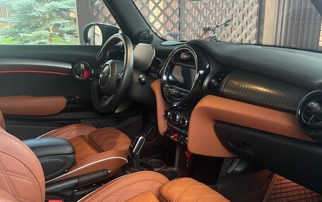 MINI Hatch, 2021 год, 2 950 000 рублей, 8 фотография