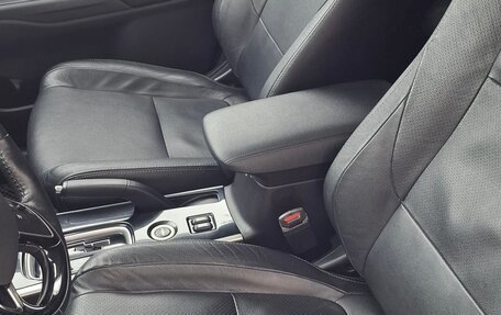 Mitsubishi Outlander III рестайлинг 3, 2016 год, 1 870 000 рублей, 6 фотография