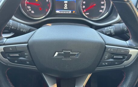 Chevrolet Tracker, 2021 год, 1 630 000 рублей, 5 фотография