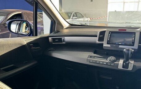 Honda Freed I, 2011 год, 950 000 рублей, 13 фотография