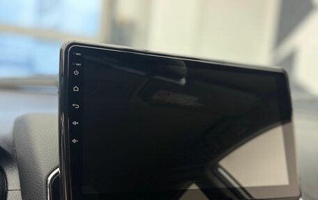 Toyota Yaris, 2021 год, 2 039 000 рублей, 9 фотография