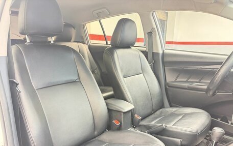 Toyota Yaris, 2021 год, 2 039 000 рублей, 18 фотография