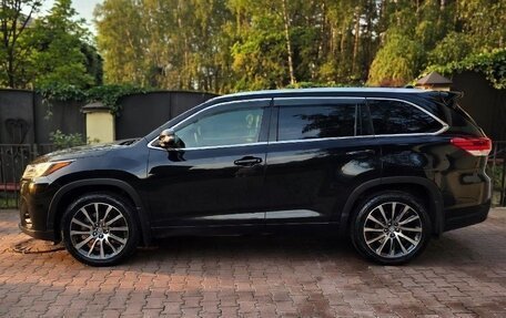 Toyota Highlander III, 2018 год, 3 909 900 рублей, 2 фотография