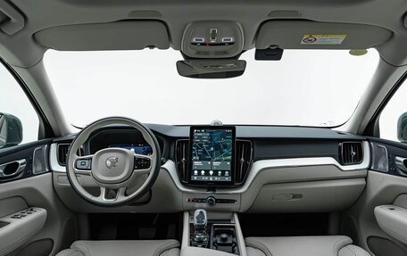 Volvo XC60 II, 2025 год, 5 968 710 рублей, 6 фотография