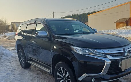Mitsubishi Pajero Sport III рестайлинг, 2017 год, 2 950 000 рублей, 19 фотография