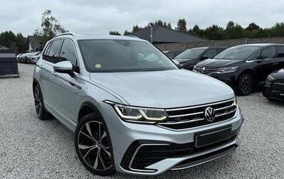 Volkswagen Tiguan II, 2022 год, 2 500 000 рублей, 1 фотография