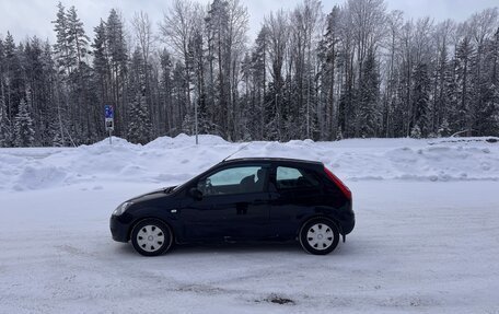 Ford Fiesta, 2006 год, 215 000 рублей, 2 фотография