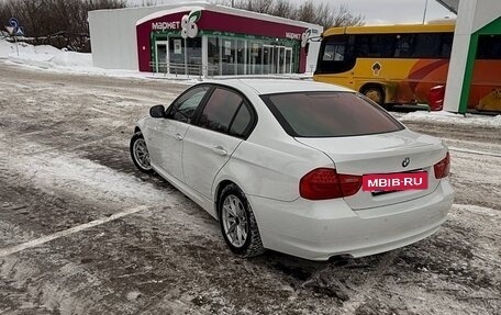 BMW 3 серия, 2011 год, 1 200 000 рублей, 2 фотография