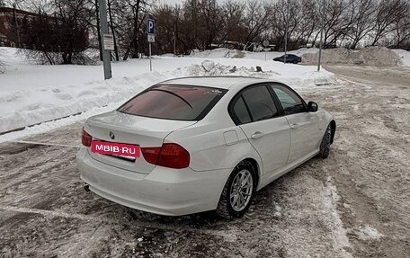 BMW 3 серия, 2011 год, 1 200 000 рублей, 3 фотография