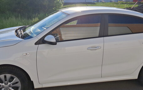 KIA Rio IV, 2020 год, 1 450 000 рублей, 6 фотография