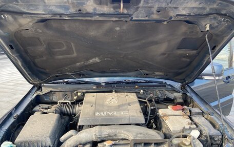 Mitsubishi Pajero IV, 2007 год, 1 200 000 рублей, 38 фотография