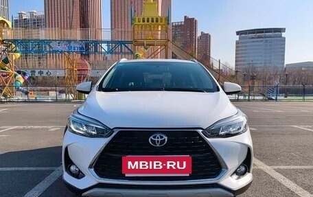 Toyota Yaris XP150 рестайлинг, 2022 год, 1 600 000 рублей, 2 фотография