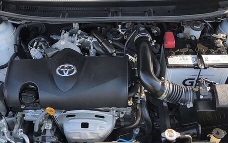 Toyota Yaris XP150 рестайлинг, 2022 год, 1 600 000 рублей, 17 фотография