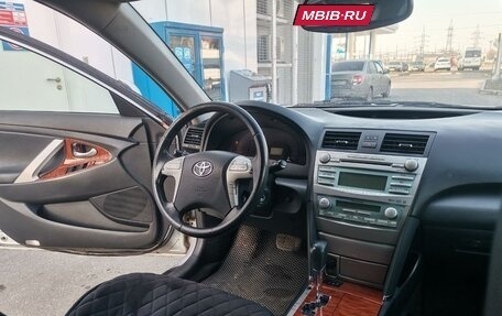 Toyota Camry, 2008 год, 599 999 рублей, 10 фотография