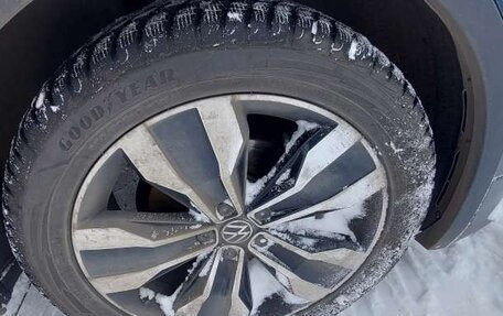 Volkswagen Tiguan II, 2023 год, 4 663 050 рублей, 9 фотография