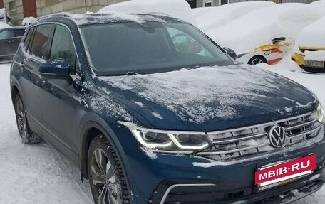 Volkswagen Tiguan II, 2023 год, 4 663 050 рублей, 2 фотография