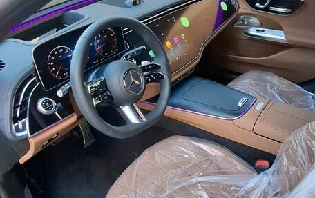 Mercedes-Benz E-Класс, 2023 год, 11 500 000 рублей, 6 фотография