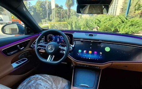 Mercedes-Benz E-Класс, 2023 год, 11 500 000 рублей, 16 фотография