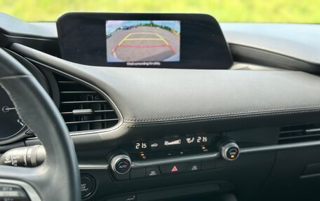 Mazda 3, 2020 год, 2 250 000 рублей, 21 фотография