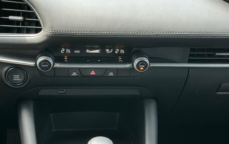 Mazda 3, 2020 год, 2 250 000 рублей, 23 фотография