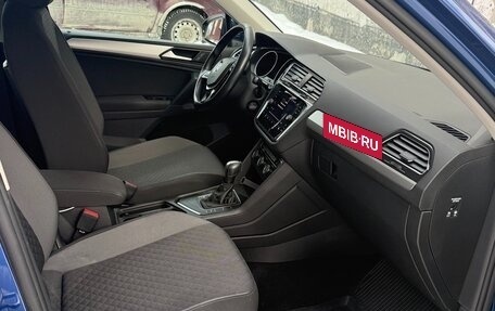 Volkswagen Tiguan II, 2020 год, 2 280 000 рублей, 6 фотография