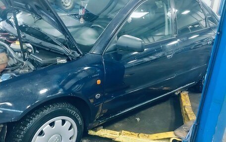 Audi A4, 1996 год, 150 000 рублей, 13 фотография