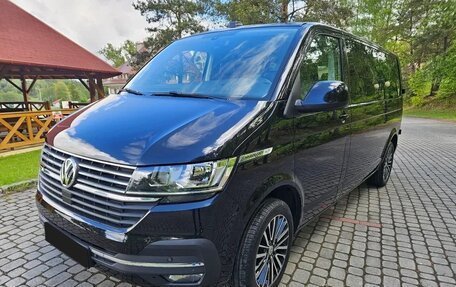 Volkswagen Caravelle T6 рестайлинг, 2023 год, 4 800 000 рублей, 2 фотография