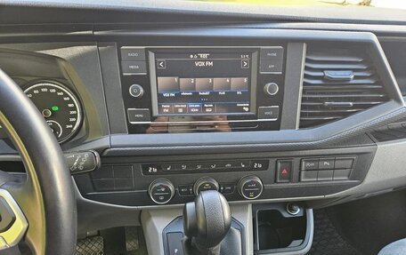 Volkswagen Caravelle T6 рестайлинг, 2023 год, 4 800 000 рублей, 9 фотография