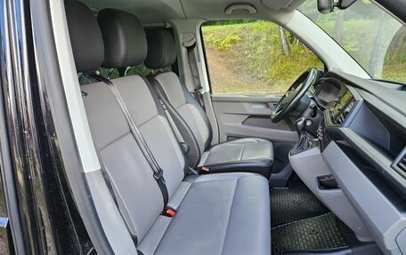 Volkswagen Caravelle T6 рестайлинг, 2023 год, 4 800 000 рублей, 12 фотография